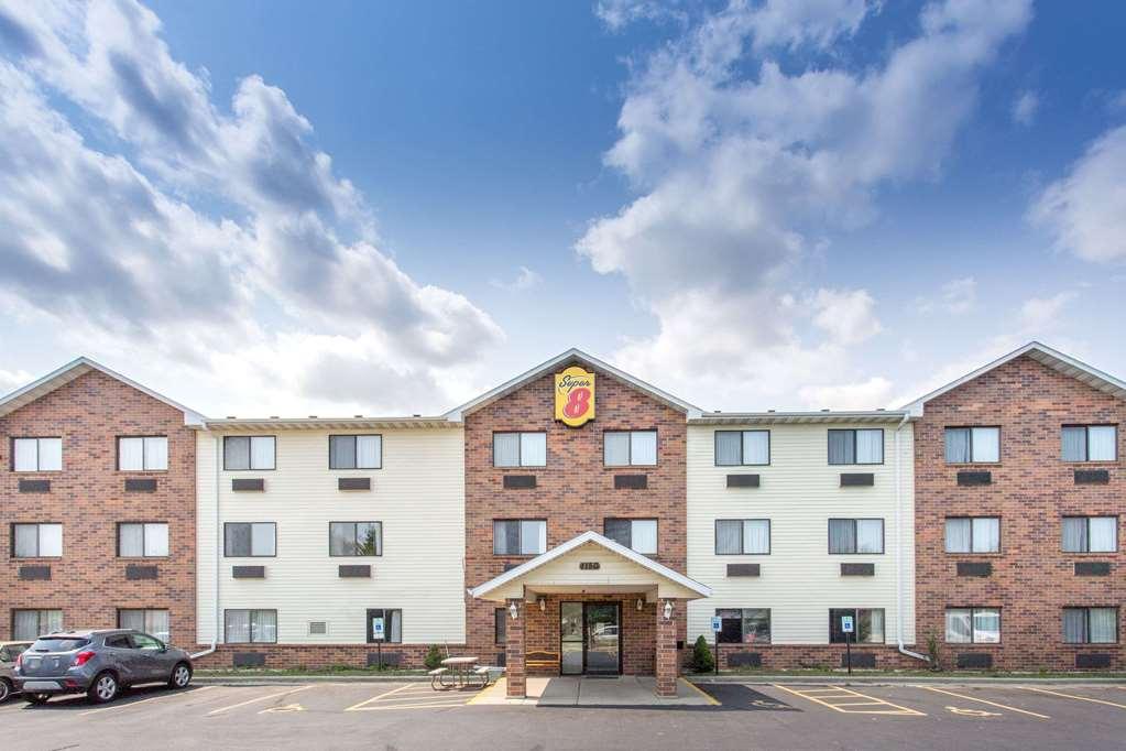 ซูเปอร์ 8 บาย วินด์แฮม เรซีน เมาน์ Hotel ราซีน ภายนอก รูปภาพ